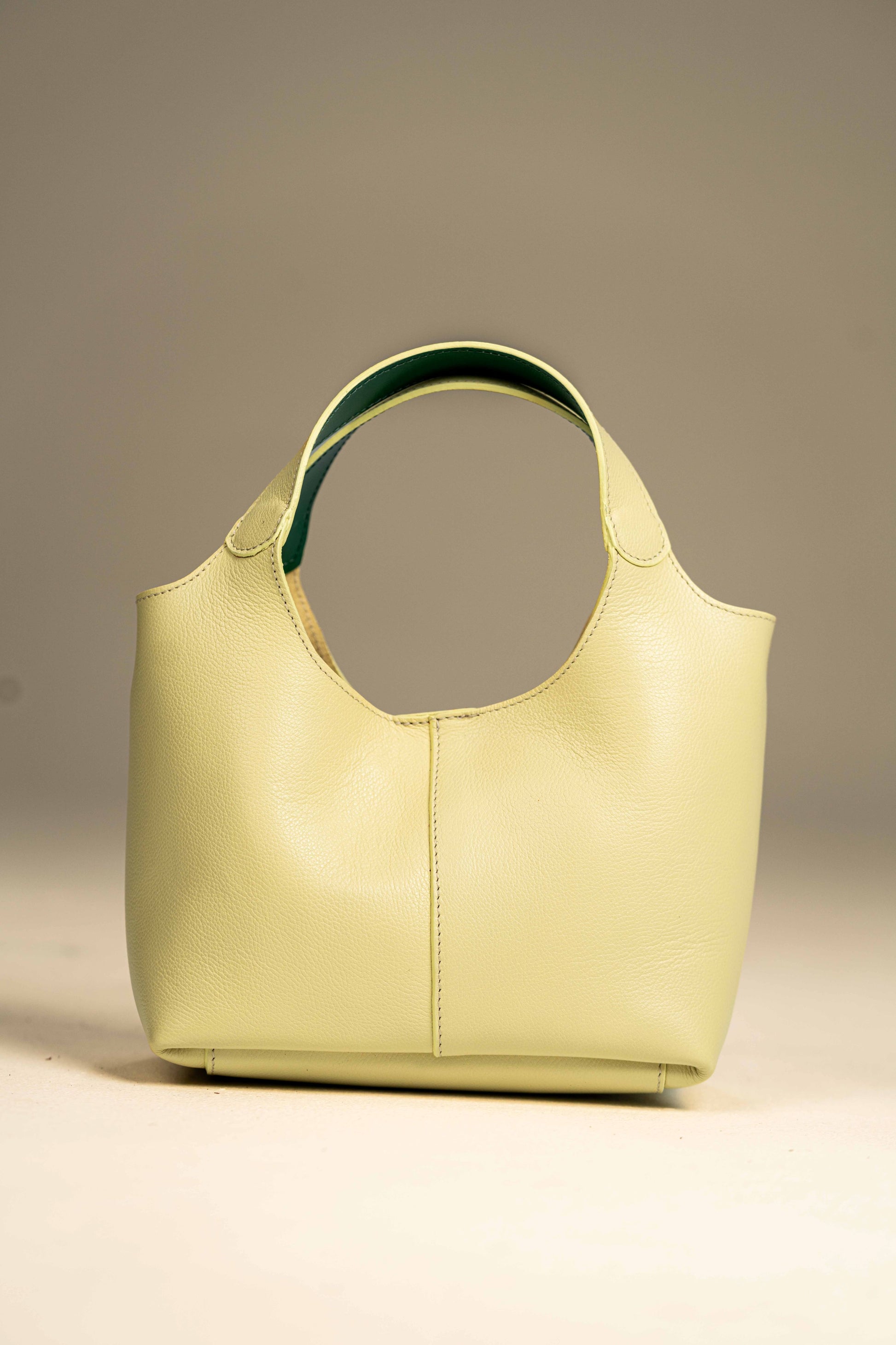 Jade - Jaune Vanille ( cuir grainé )