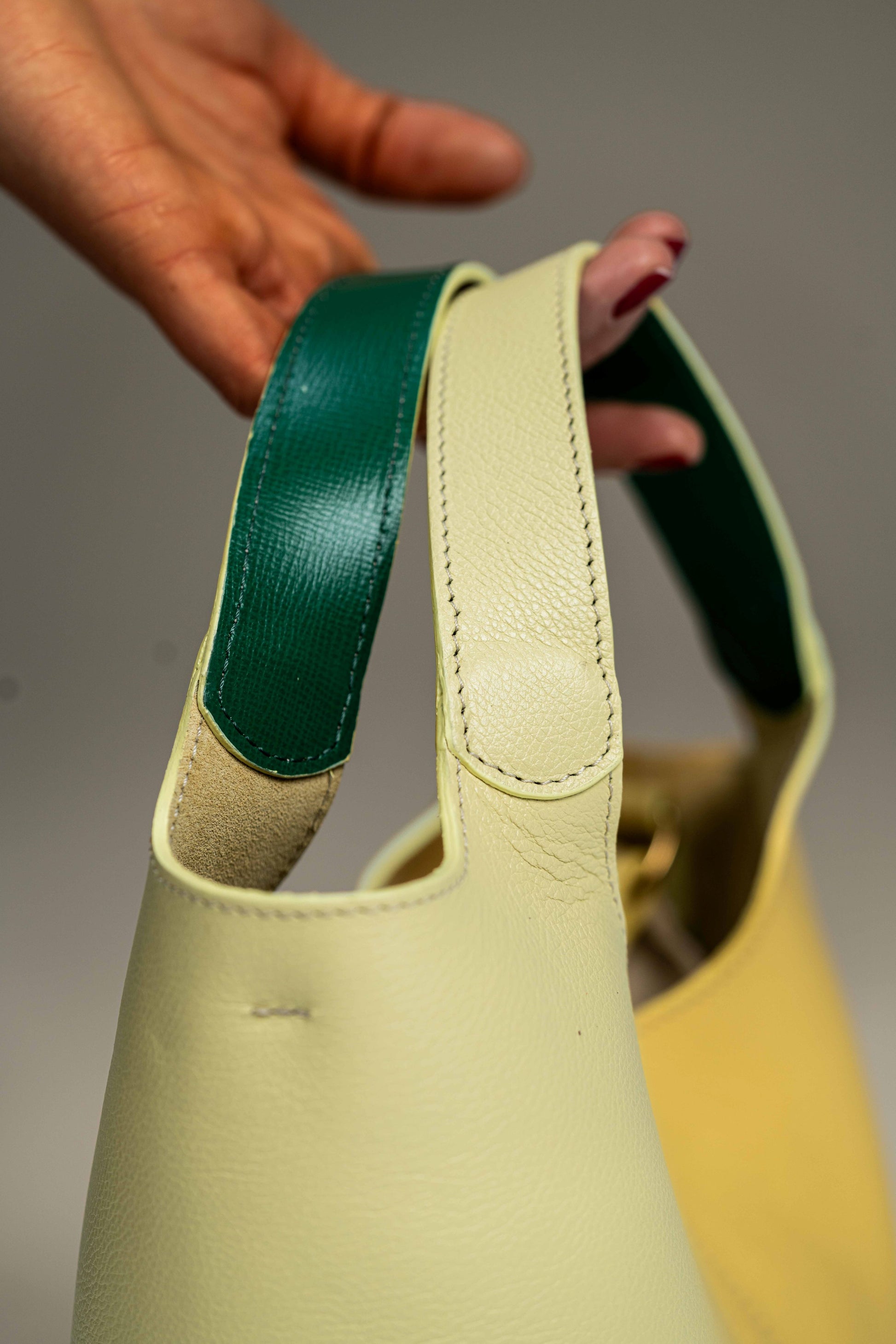 Jade - Jaune Vanille ( cuir grainé )