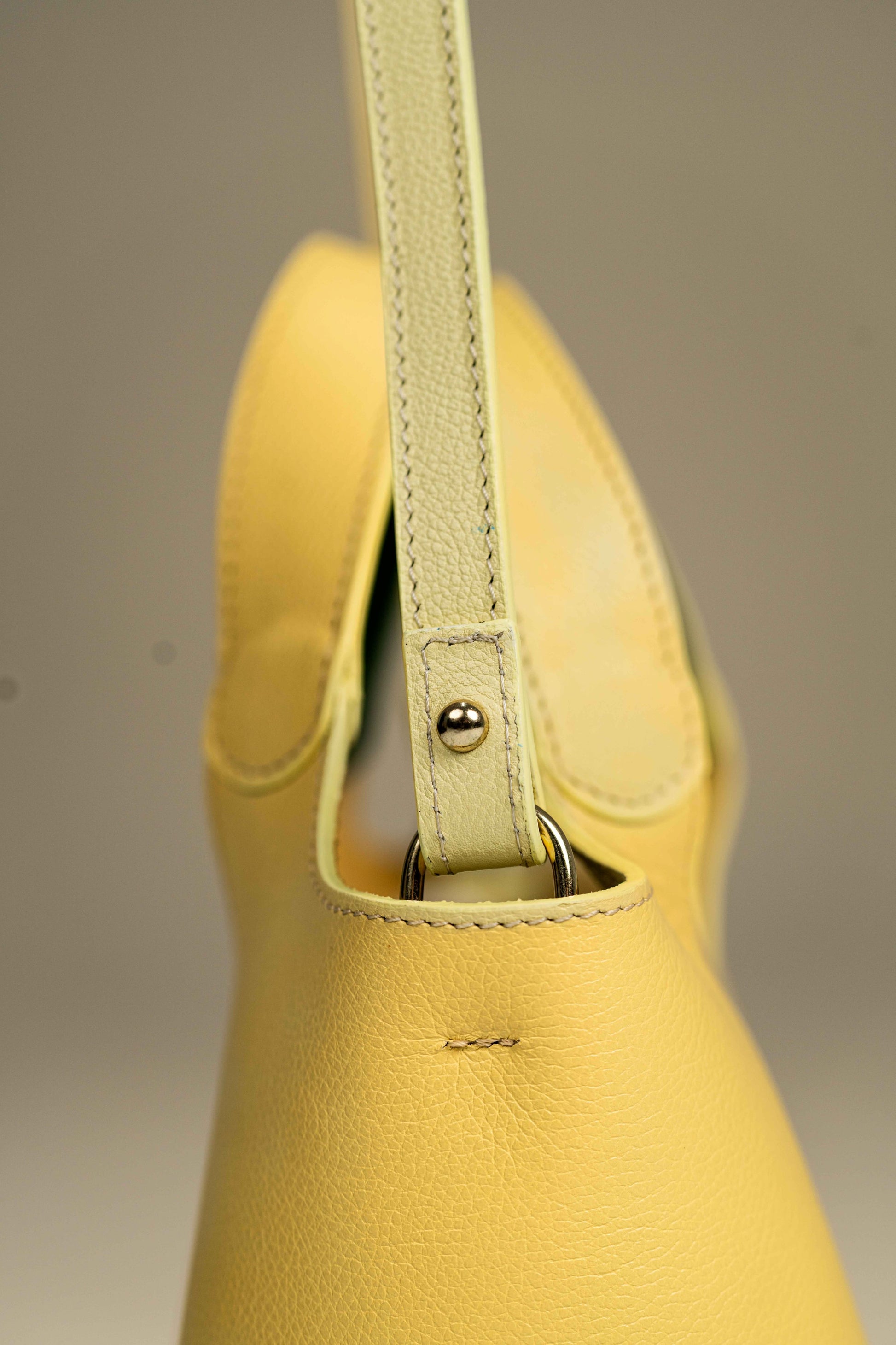 Jade - Jaune Vanille ( cuir grainé )