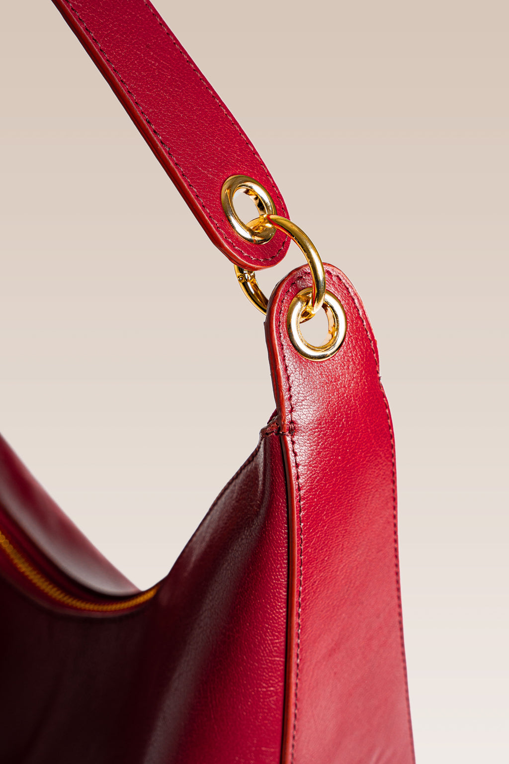 Carrie Medium - Rouge Rubis